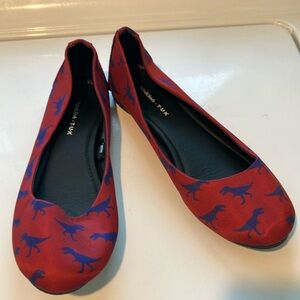 Red Dinosaur Print Women's Flats size 8 ModCloth tuk